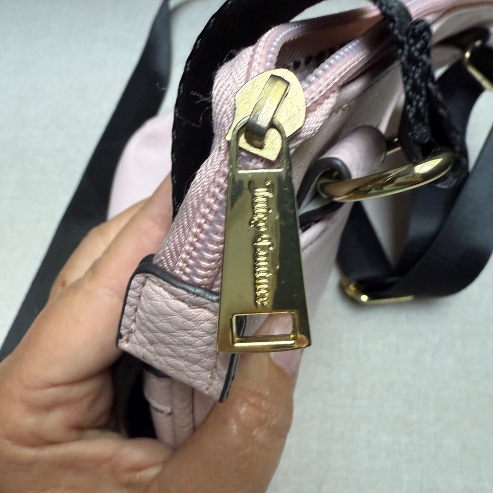 Juicy Couture Crossbody Purse Pink Black Faux Leather Logo Strap Messenger - Picture 8 of 14